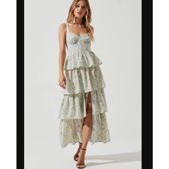 ASTR The Label Midsummer Floral Tiered Maxi Dress Size S Wedding Party Summer